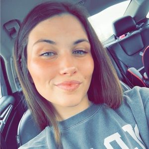 Meet your Posher, Jenna